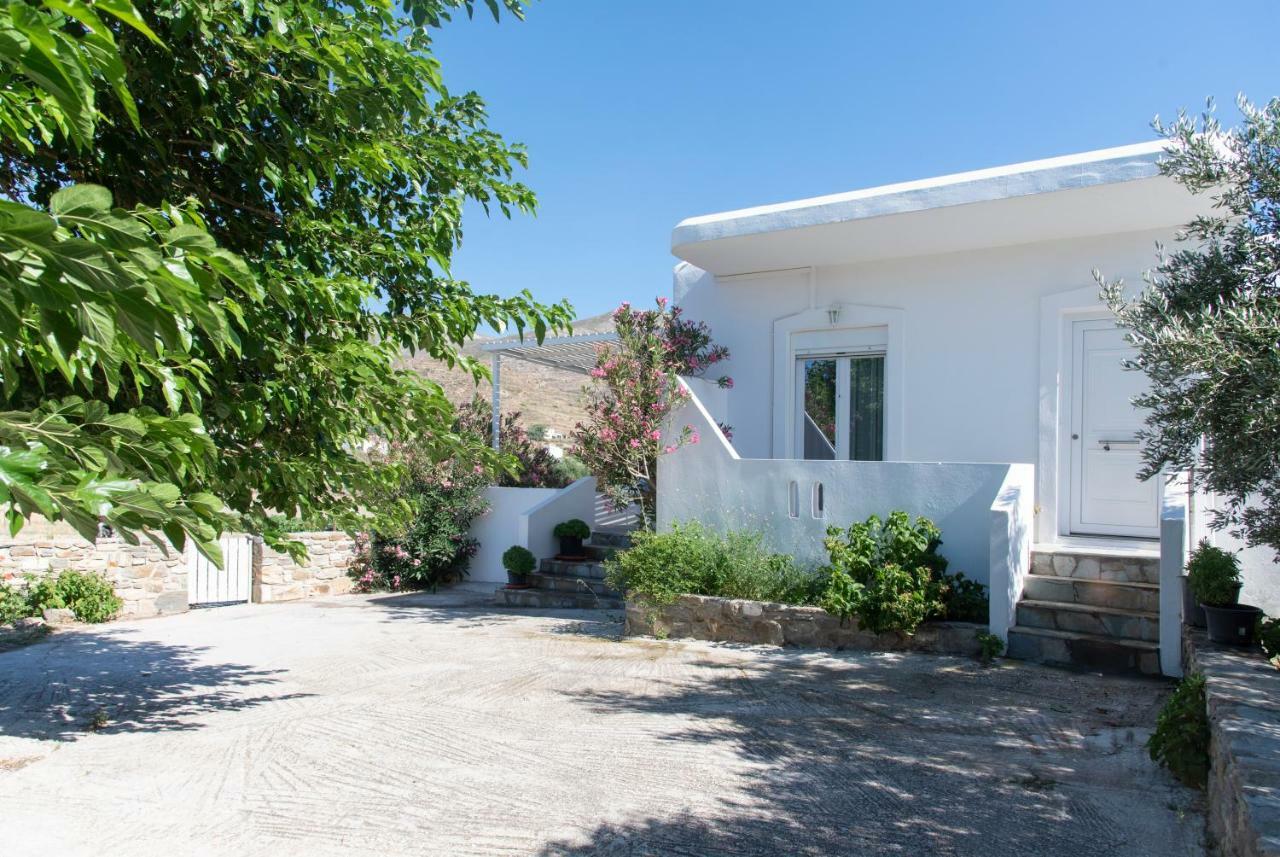 Villa Tonia Parasporos Luaran gambar